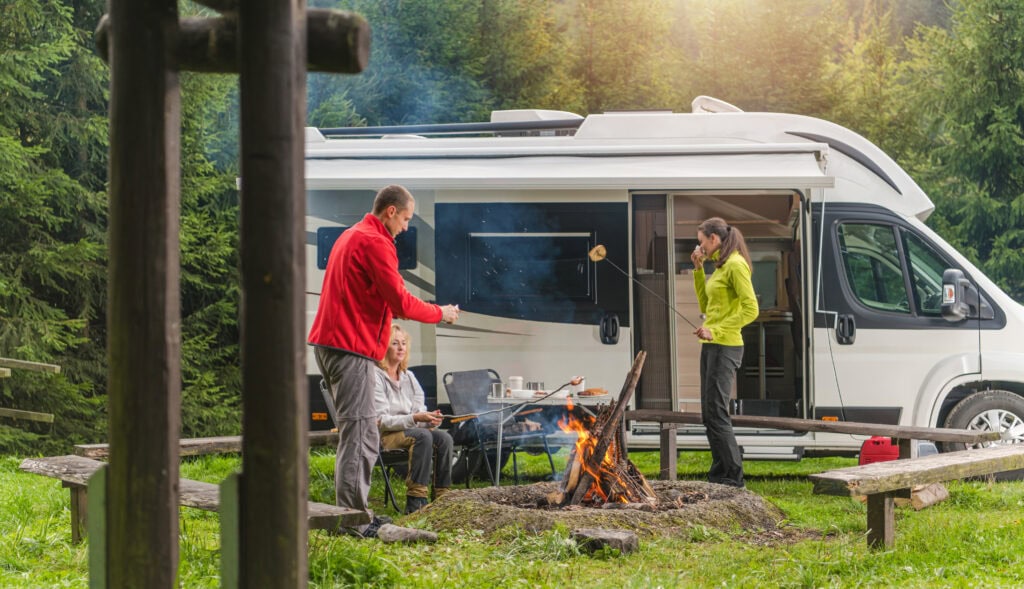 outdoor kitchen
